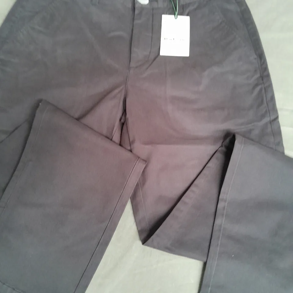 BARBOUR NEUSTON CHINOS IN NAVY - 34R