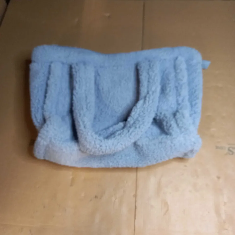 FASHION DESIGN BLUE FLUFFY HANDBAG WITH SECURING STRAP