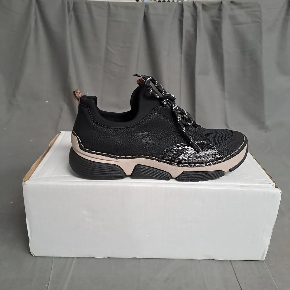 BOXED PAIR OF REIKER PULL ON TRAINERS SIZE 5