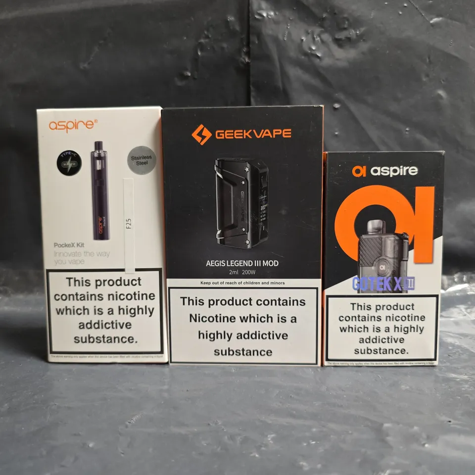 BOX OF APPROXIMATELY 20 ASSORTED E-CIGARETTE AND VAPING PRODUCTS TO INCLUDE ASPIRE, GEEKVAPE, ETC - COLLECTION ONLY
