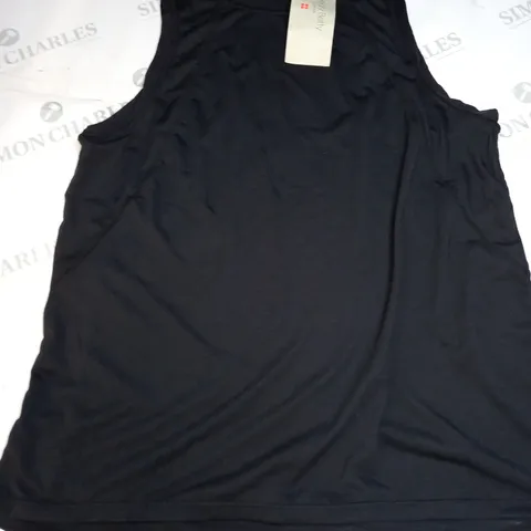 SWEATY BETTY PACESETTER RUNNING VEST SIZE M