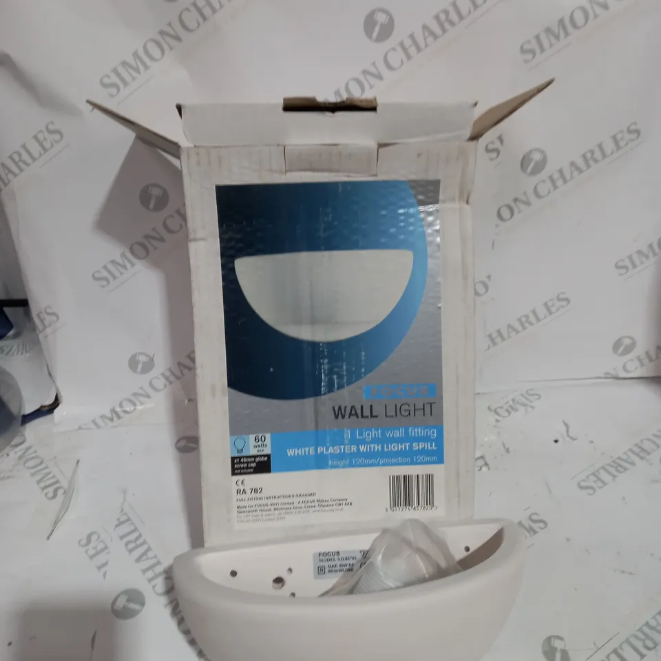 FOCUS - LIGHT WALL FITTING LIGHT PLASTER 