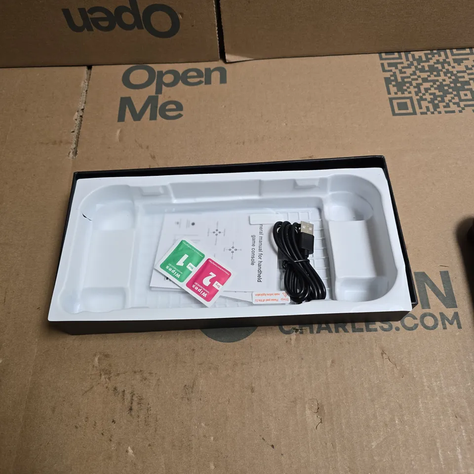 G90 HANDHELD GAME CONSOLE – 7-INCH HD DISPLAY (BOXED)