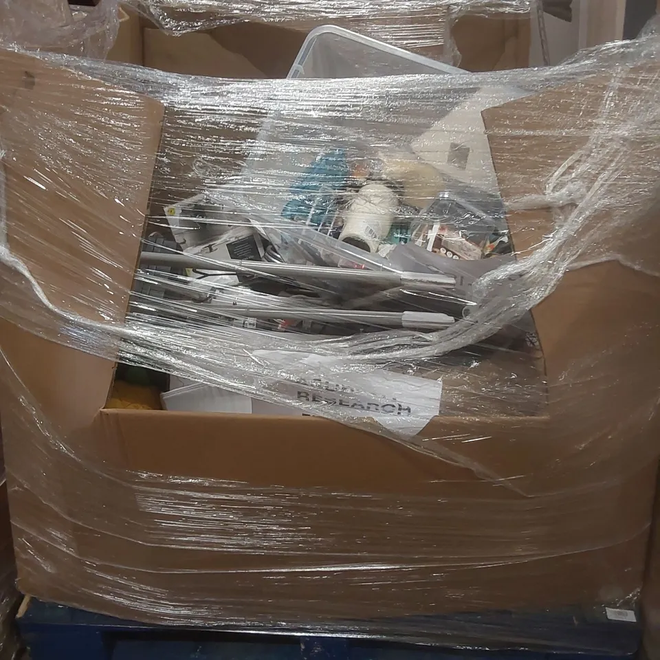 PALLET CONTAINING A VERY LARGE QUANTITY OF ASSORTED CONSUMER PRODUCTS INCLUDING: CLOTHES AIRER, WOODEN TOY KITCHEN, TRAVEL MUG, RICE COOKER ECT