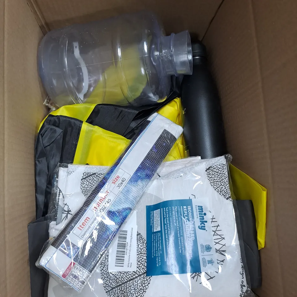 BOX OF APPROXIMATELY 10 ASSORTED ITEMS TO INCLUDE METAL FLASK BOTTLE, IRON BOARD COVER, VALENTINES BAGS ETC