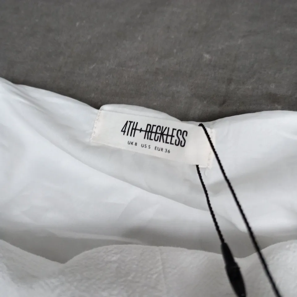 4TH+RECKLESS HALTER NECK TOP IN WHITE – UK 8