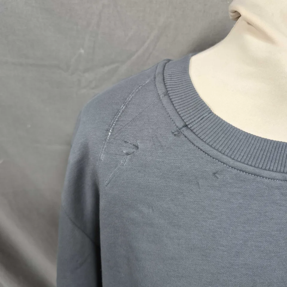 THE NORTH FACE CREW NECK SWEATSHIRT IN GREY SIZE XL