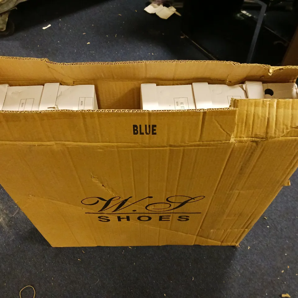 LOT OF 12 PAIRS OF W.S SHOES DENIM LOOK SHOES IN BLUE - VARIOUS SIZES