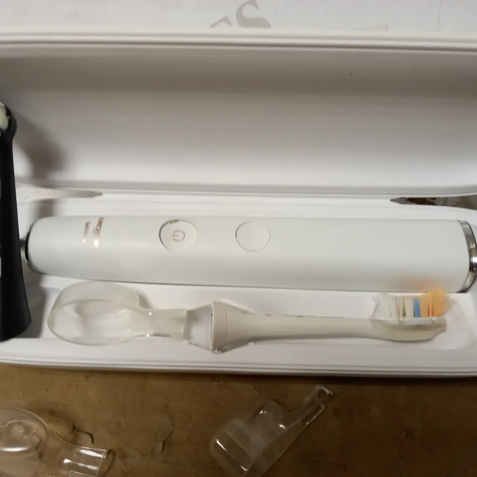 PHILIPS SONICARE TOOTHBRUSH