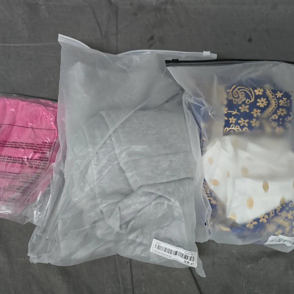 APPROXIMATELY 25 ASSORTED CLOTHING AND FASHION PRODUCTS IN VARIOUS STYLES AND SIZES - COLLECTION ONLY