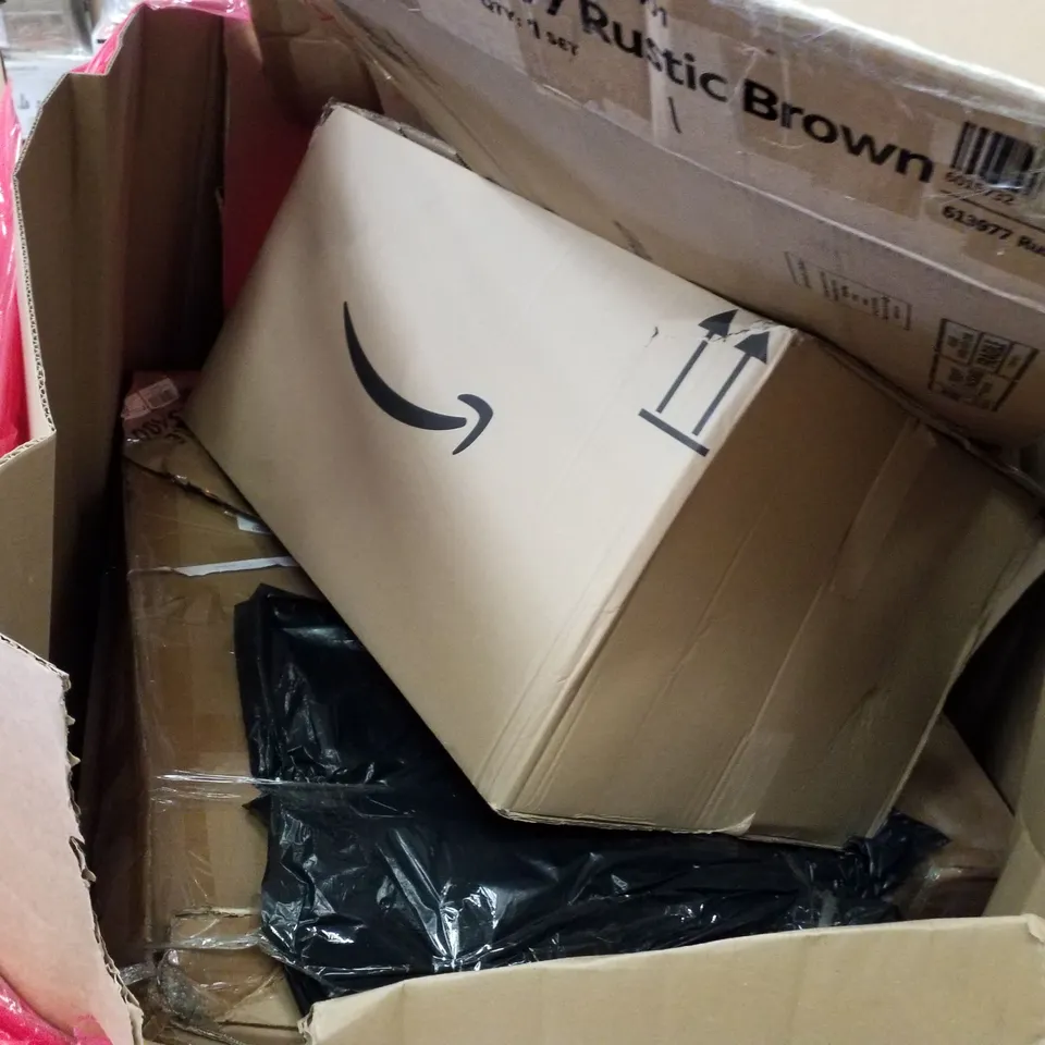PALLET OF ASSORTED PRODUCTS INCLUDING OFFICE DESK, MESH CHAIR