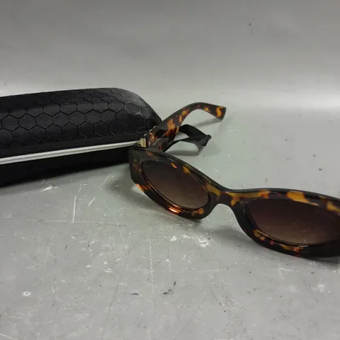 MIU MIU HONEY HAVANA FRAME SUNGLASSES