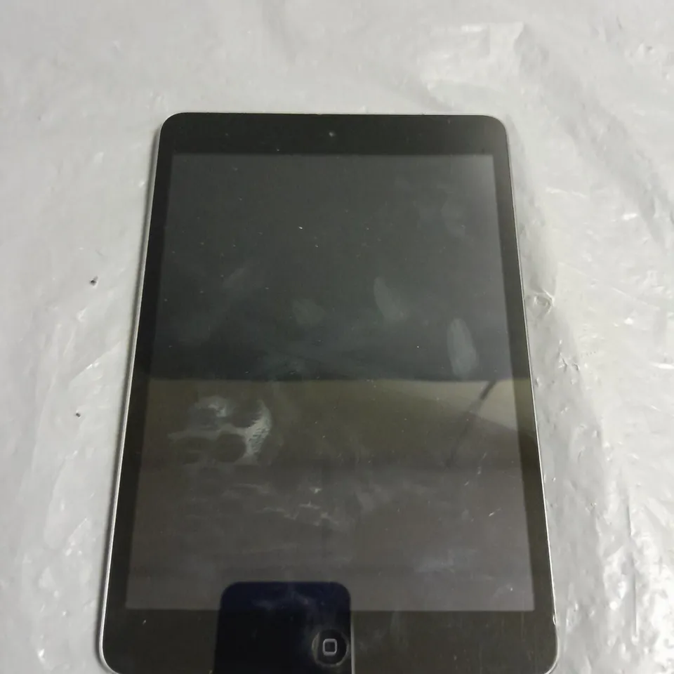 UNBOXED APPLE IPAD MINI IN BLACK - A1432