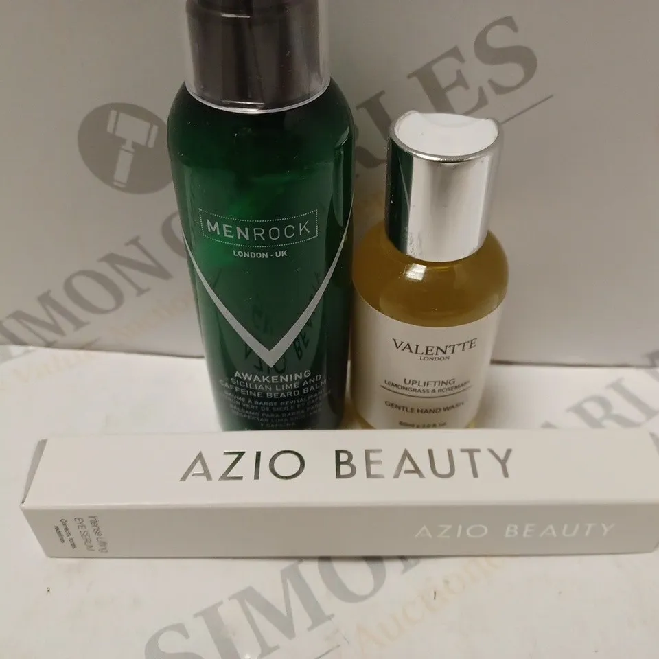 BOX OF APPROXIMATELY 30 ASSORTED COSMETIC PRODUCTS TO INCLUDE AZIO BEAUTY, MENROCK, VALENTTE, ETC