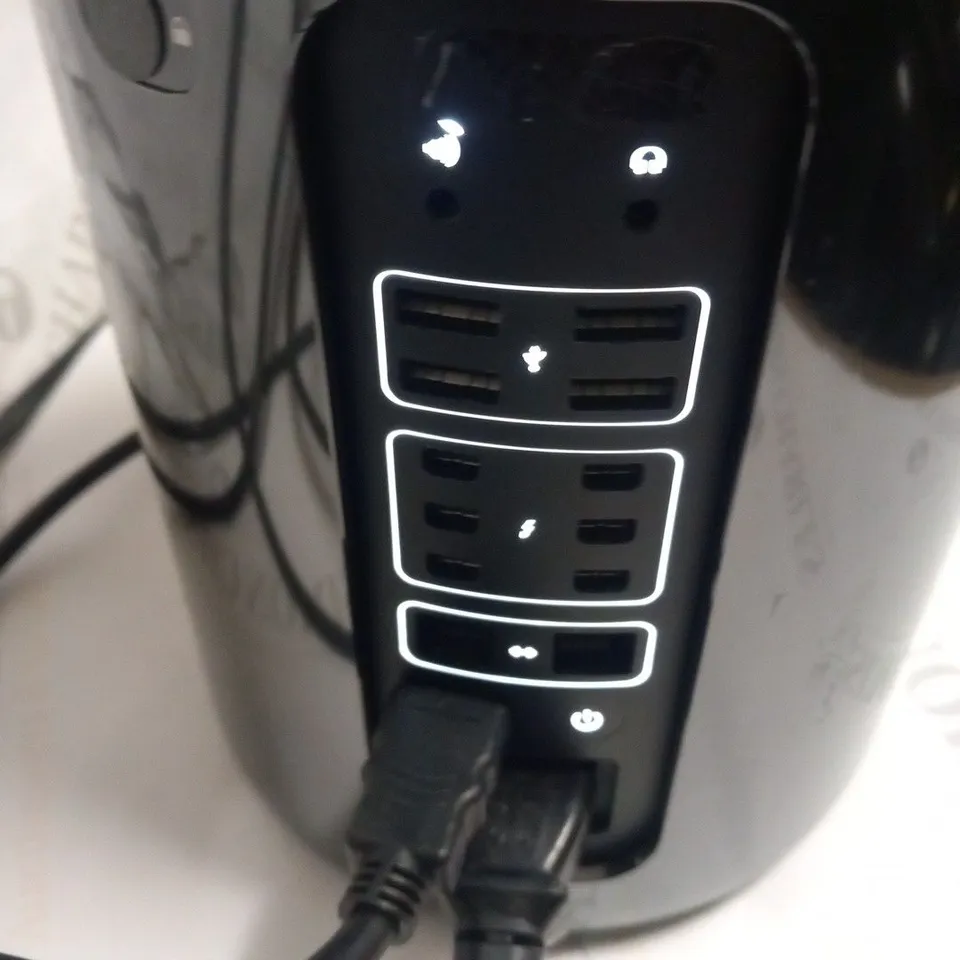 APPLE MAC PRO 6.1 A1481 DESKTOP COMPUTER