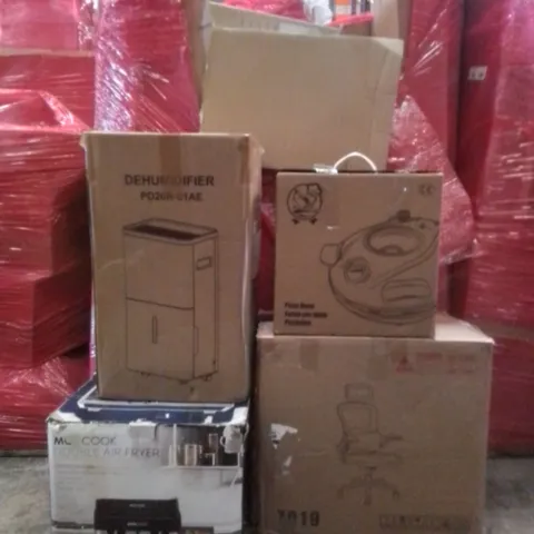 PALLET OF ASSORTED HOUSEHOLD GOODS AND FURNITURE TO INCLUDE; MONSOON DOUBLE AIR FRYER, DEHUMIDIFIER, OFFICE CHAIR ETC