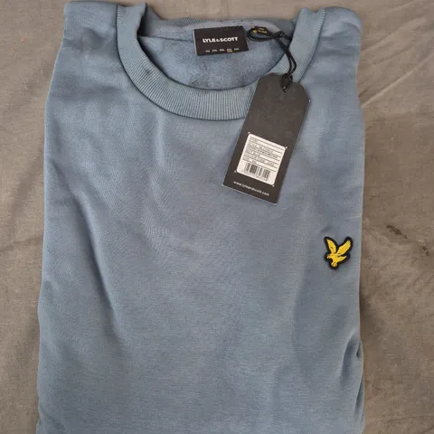 LYLE & SCOTT OVERSIZED CREW NECK SWEATSHIRT IN MIST BLUE SIZE 4XL