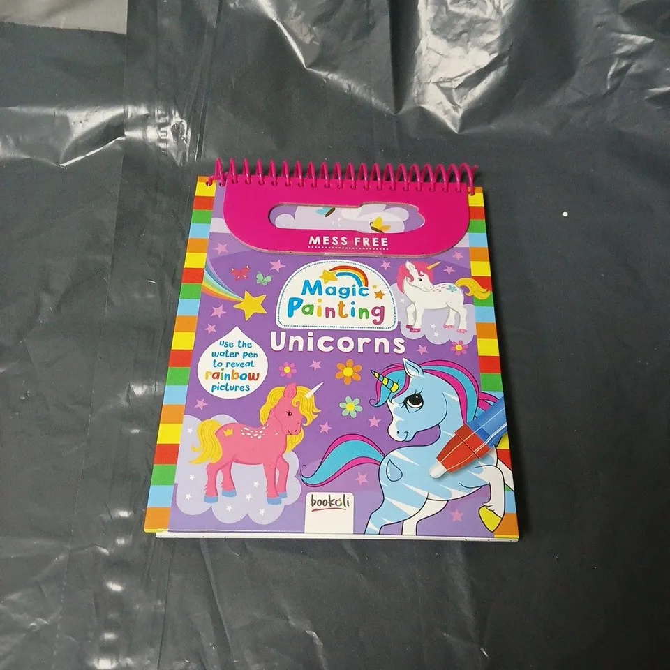 PALLET OF ASSORTED ITEMS INCLUDING UNICORN MAGIC PAINTING SET , ADOPT ME PLUSH PETS AND UNO CARD GAME 