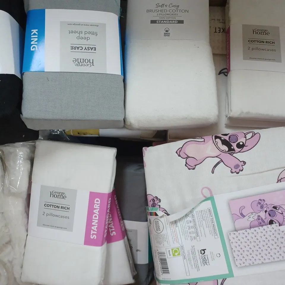 BOX OF APPROXIMATELY 15 ASSORTED BEDDING ITEMS TO INCLUDE SOFT TOUCH DUVET SET, EMBOSSED GEO DUVET SET, ETC - SIZES, COLOURS, AND STYLES VARY - COLLECTION ONLY