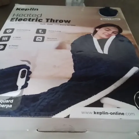 BOXED KEPLIN HEATED ELECTRIC THROW NAVY&CREAM