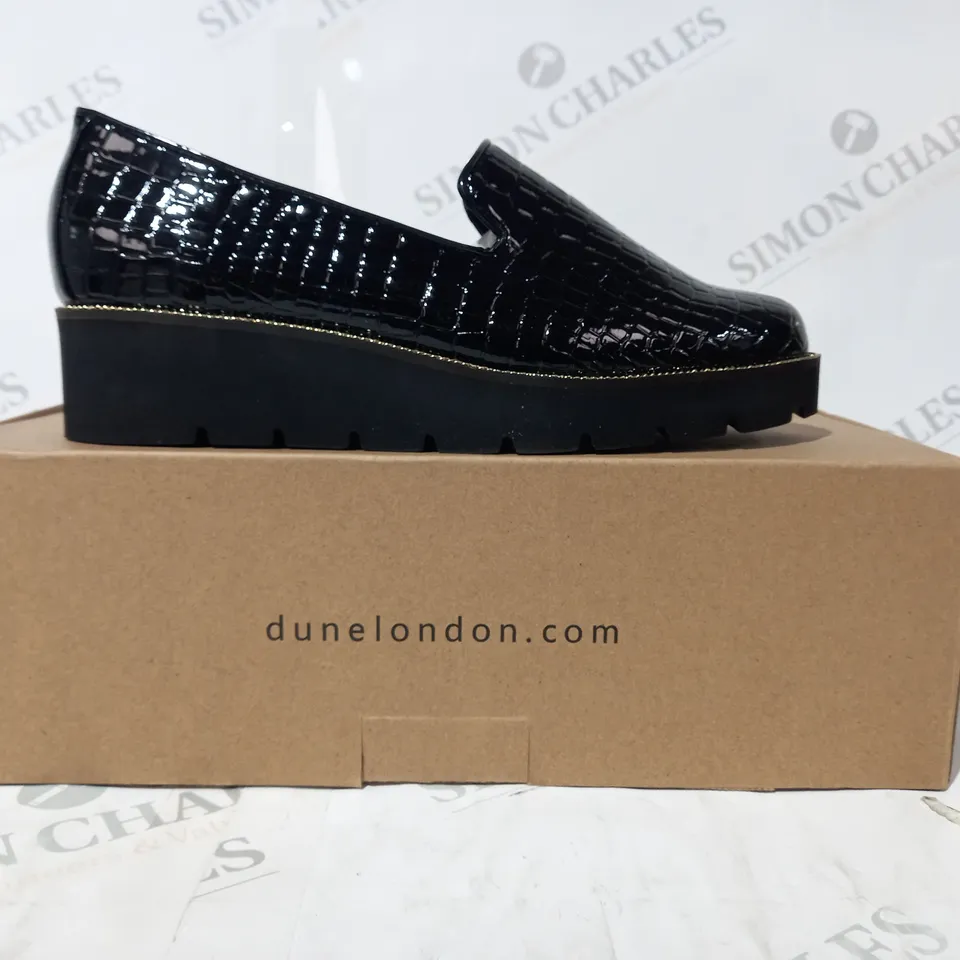 BOXED DUNE FLATFORM LOAFERS, BLACK CROCODILE - SIZE 3