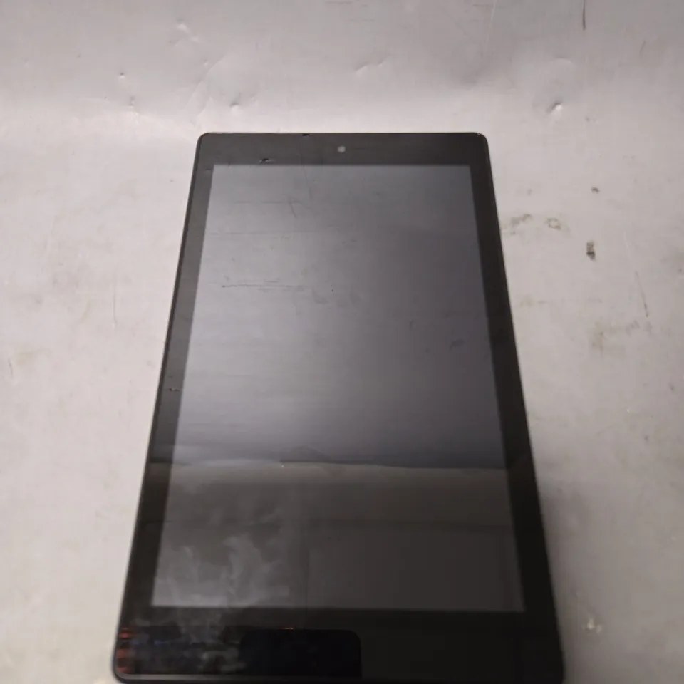 AMAZON KINDLE FIRE TABLET HD 8