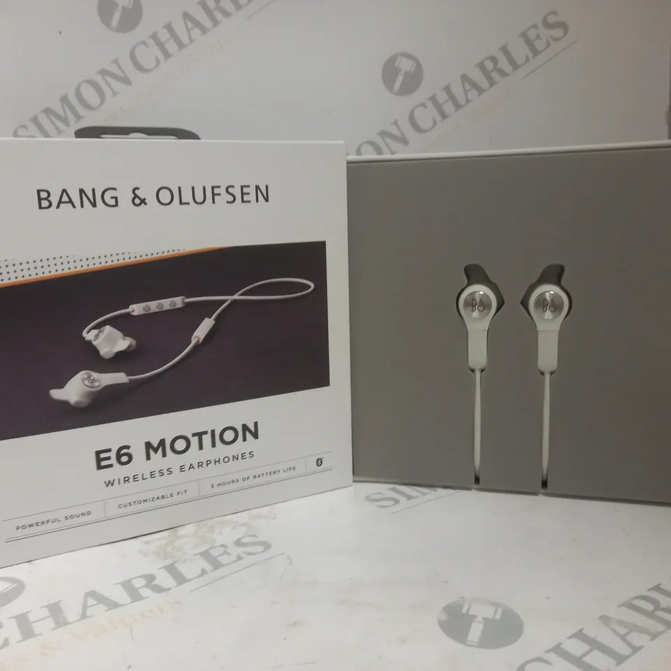 BOXED BAND & OLUFSEN E6 MOTION WIRELESS EARPHONES 