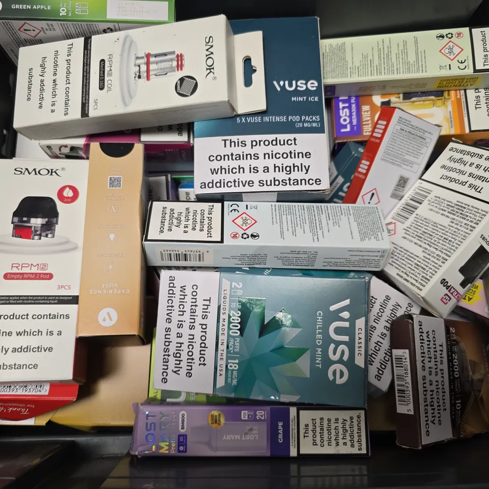 APPROXIMATELY 20 ASSORTED E-CIGARETTE PRODUCTS TO INCLUDE BRANDS SUCH AS VAPORESSO, LOST MARY, VUSE, ETC - COLLECTION ONLY