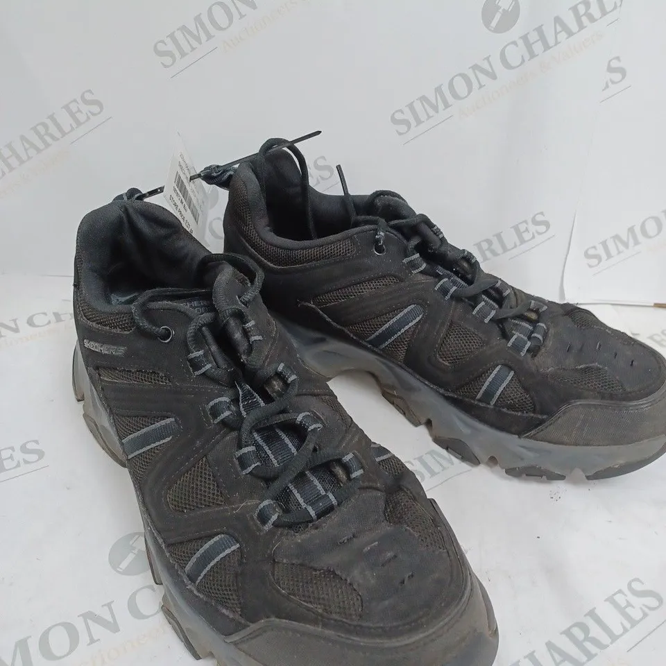 PAIR OF SKECHERS MEN'S CROSSBAR OUTDOOR SHOE TRAINER  BLACK UK 10