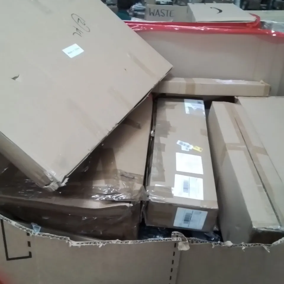 PALLET OF ASSORTED HOUSEHOLD GOODS AND PRODUCTS TO INCLUDE;PET RAMP,WINDOW WIPERS,SUITCASE 