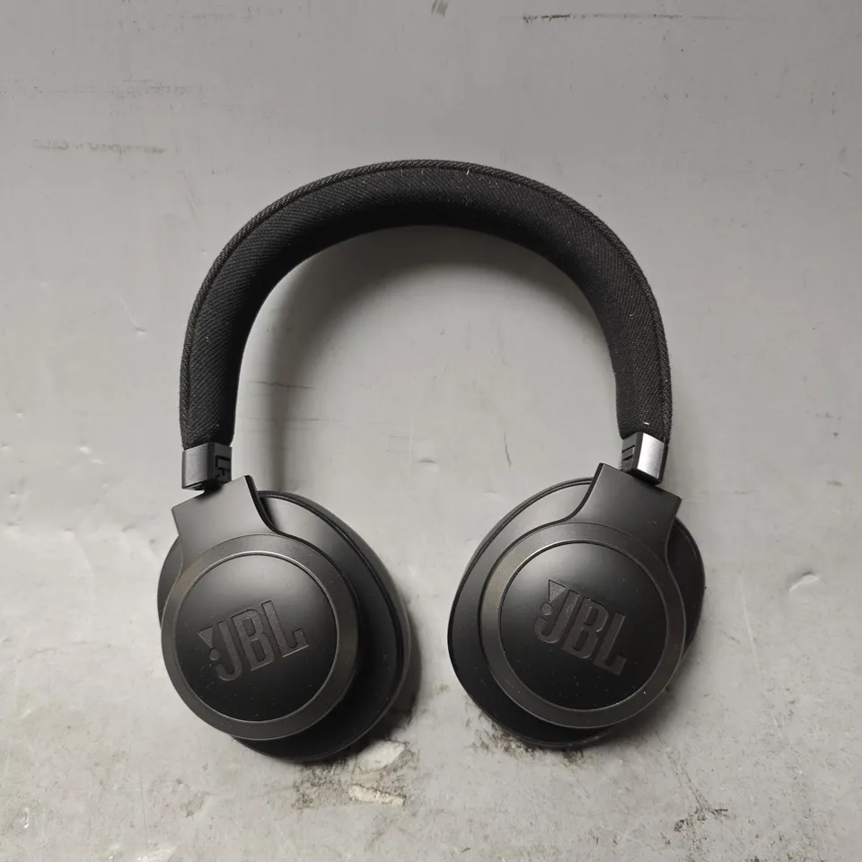 BOXED JBL LIVE 770NC PORTABLE HEADPHONES 