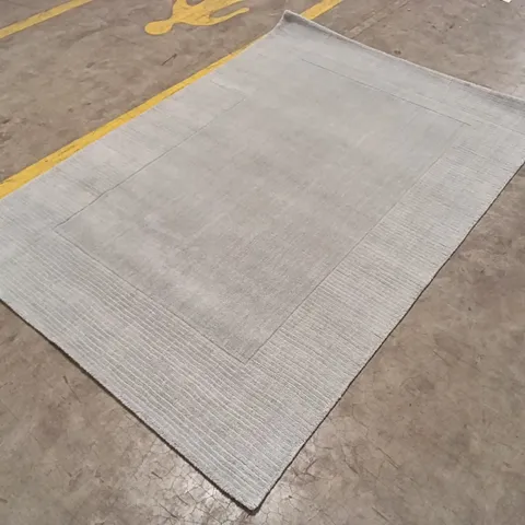 QUALITY DESIGNER AREA RUG - APPROXIMATELY 230CM X 158CM