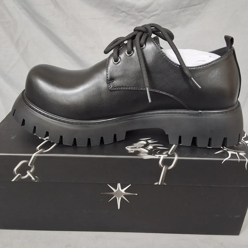 BOXED KOI DEACONS OF THE DEEP BLACK SHOES - UK 7