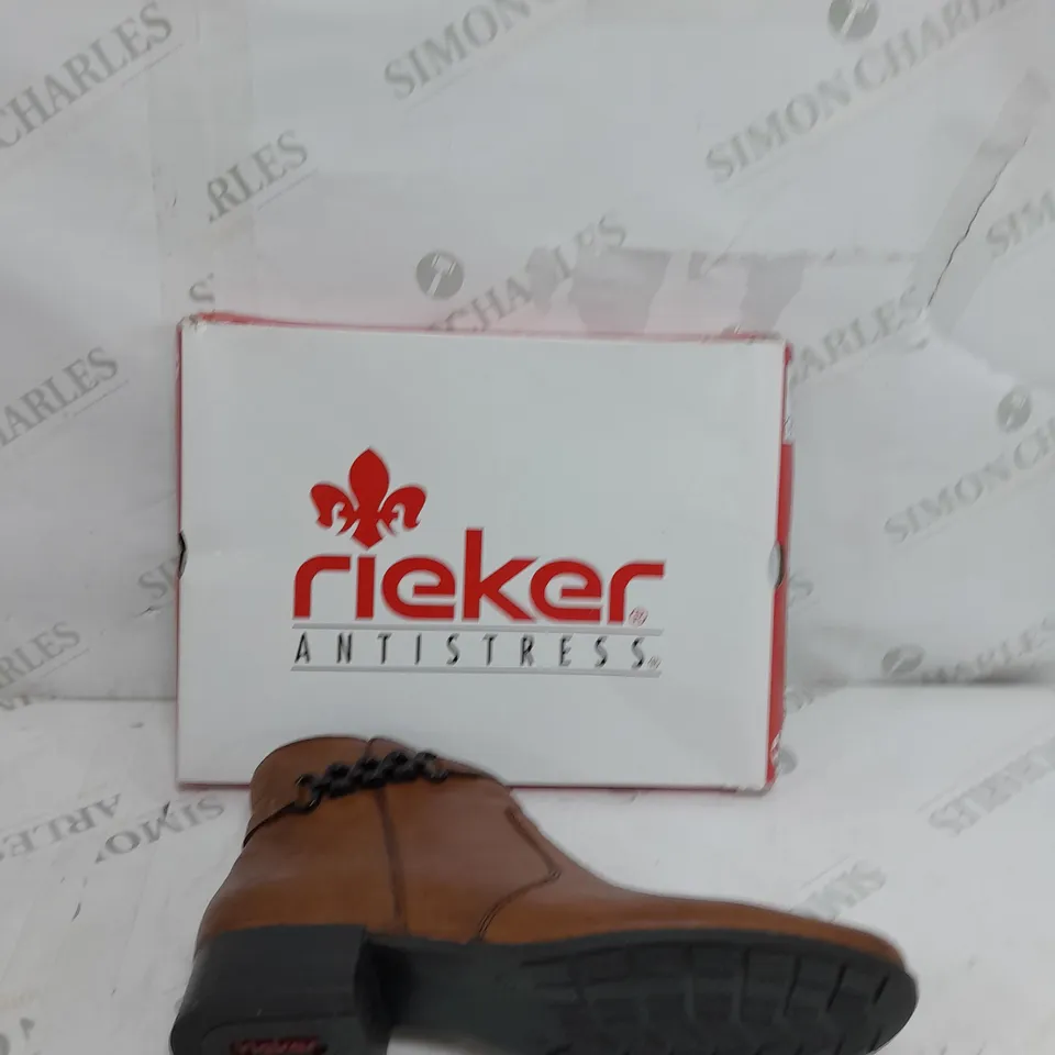 BOXED PAIR OF RIEKER LEATHER CHAIN DETAIL ANKLE BOOTS IN TAN SIZE 8