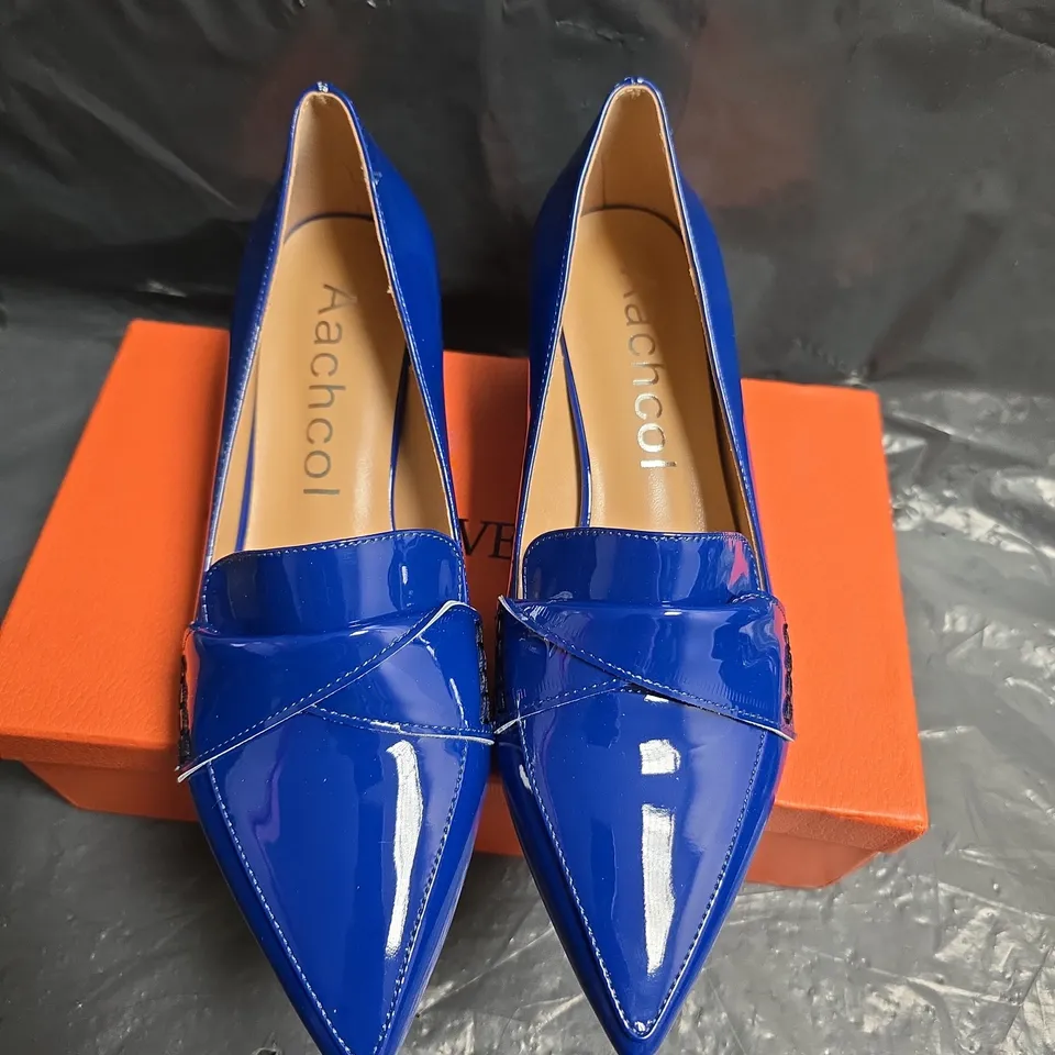 AACHOL BLUE PATENT LEATHER POINTED-TOE LOAFERS WITH LOW BLOCK HEEL – UK 5.5 (EU 38, US 7.5) – WOMEN'S SHOES