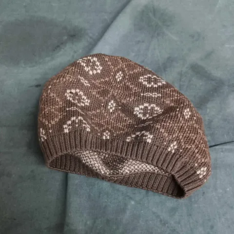 MABLI MERINO WOOL BEANIE HAT – SIZE L