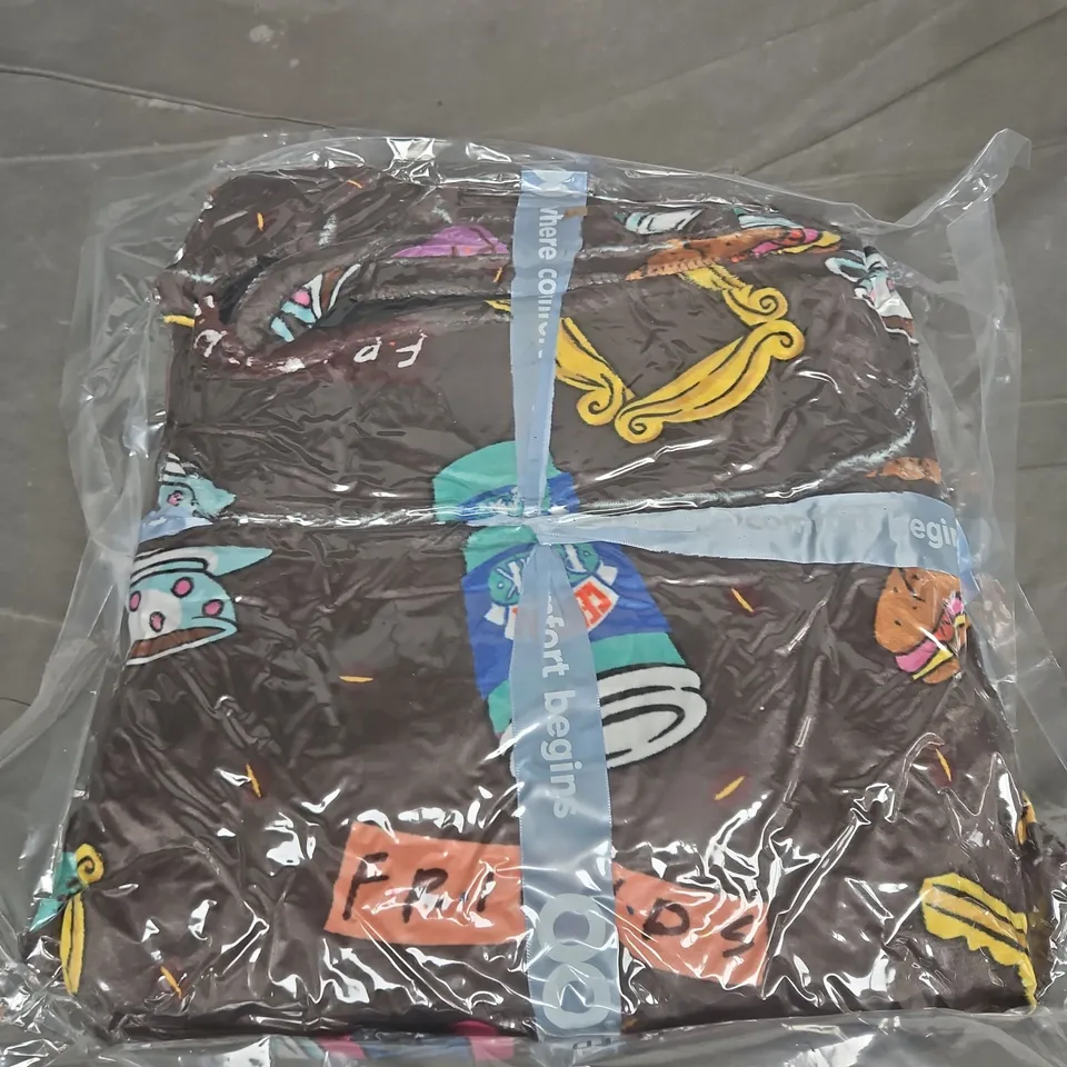 SEALED OODIE OVERSIZED HOODED BLANKET - FRIENDS 