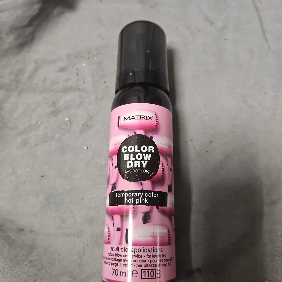 BOX OF APPROXIMATELY 24 MATRIX COLOR BLOW DRY TEMPORARY COLOR SPRAY – HOT PINK, 70 ML 