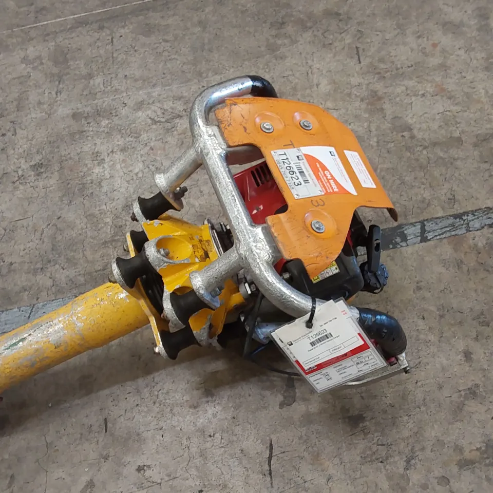 ROBEL 62.05 2 STROKE VERTICAL TAMPER - RAILWAY MAINTENANCE TOOL