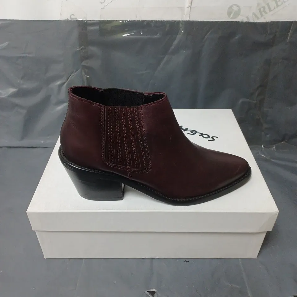 BOXED PAIR OF WOMENS WINE LEATHER ANKLE BOOTS SIZE 36