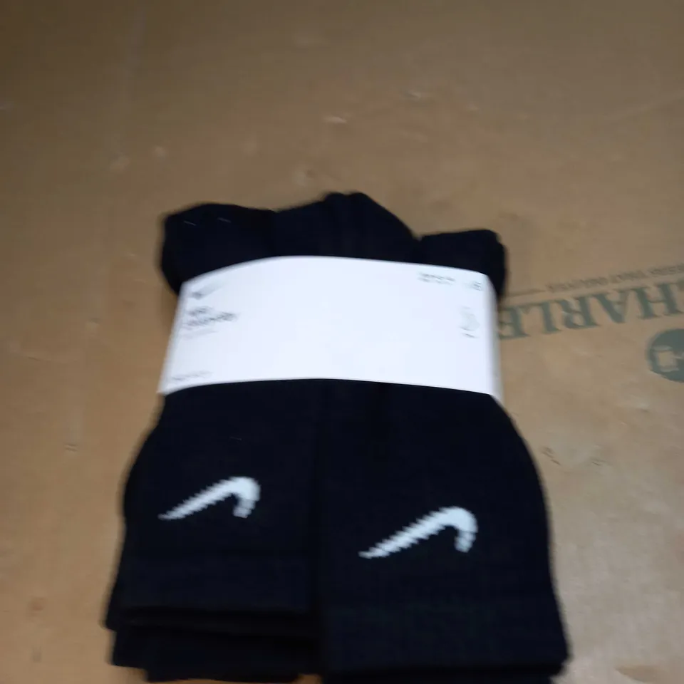NIKE EVERYDAY DRI-FIT SOCKS SIZE 8-11 UK