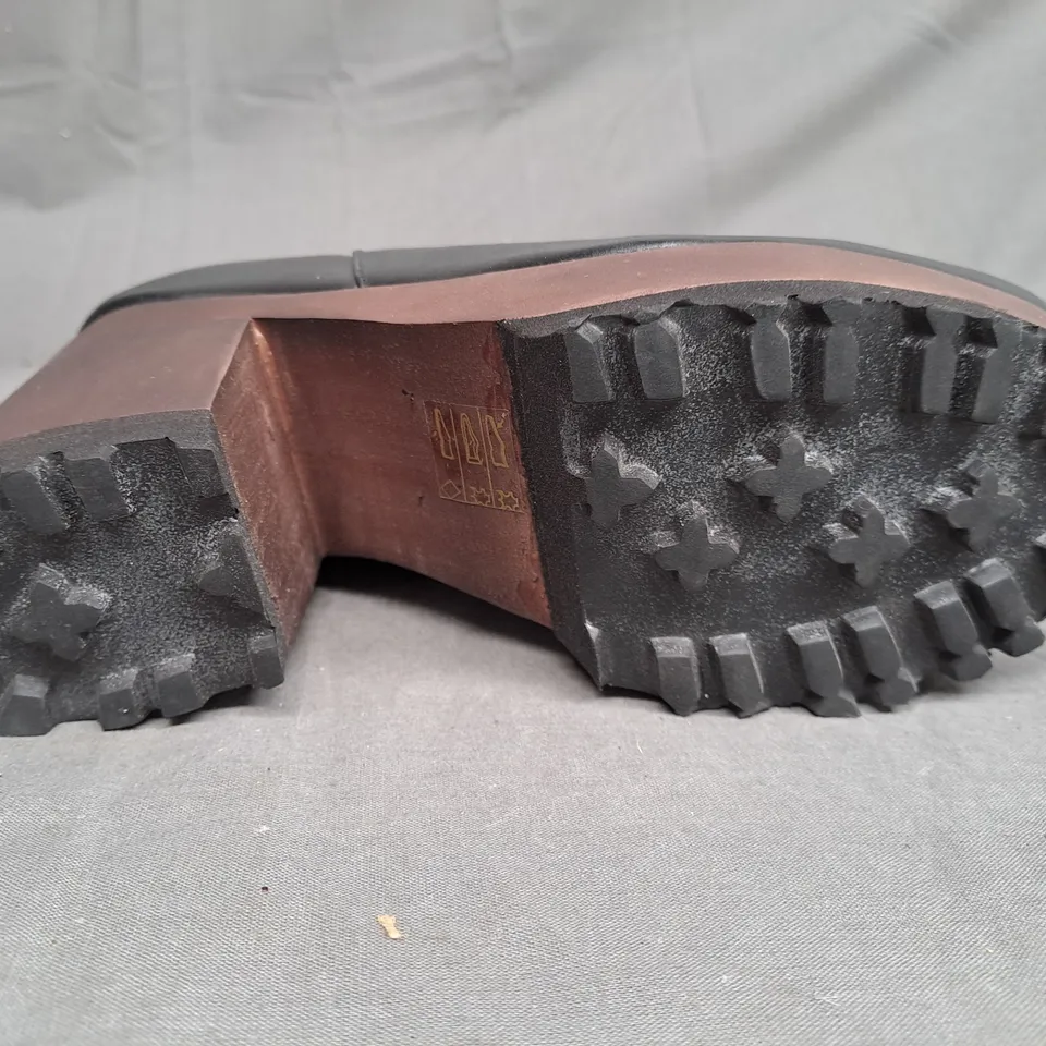 BOX OF APPROXIMATLY 6 WOODEN BOTTOM LEATHER BOOT VARIOUS SIZES 