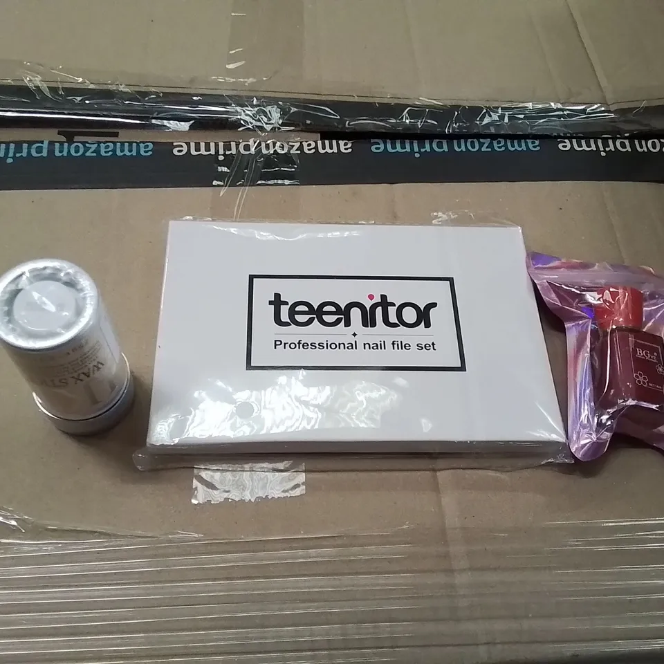 PALLET CONTAINING A LARGE QUANTITY OF COSMETIC PRODUCTS TO INCLUDE;NAIL POLISH,PROFESSIONAL NAIL FILE SET,WAX STICK