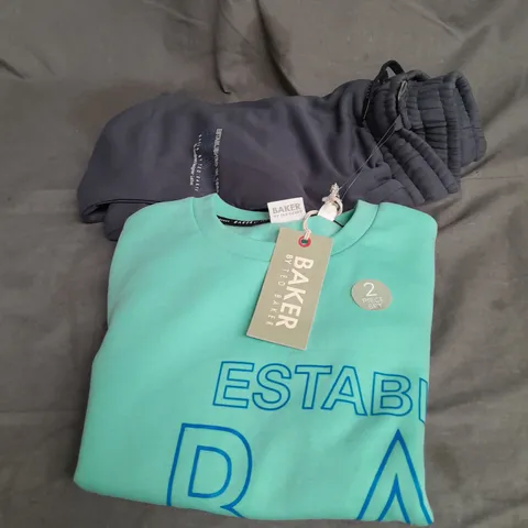 TED BAKER 2 PCE SWEAT SET IN GREEN/GREY SIZE 9YRS