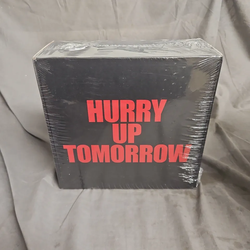 SEALED AND BOXED THE WEEKEND HURRY UP TOMMOROW 00X0 EDITION HOODIE 003 SIZE L