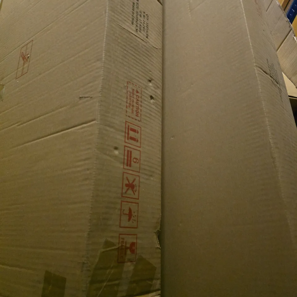 PALLET OF APPROXIMATELY 22 ASSORTED BROKEN ITEMS TO INCLUDE - METAL ICE BUCKET , KITSURE DISH DRYING RACK , BLUEDOT ADVACARE LOW ADHERENT DRESSING ETC - COLLECTION ONLY