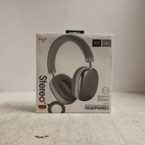 HEADPHONES – STEREO WIRELESS HEADPHONES