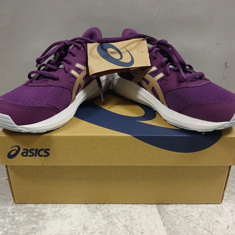 BOXED PAIR OF ASICS KID'S JOLT 4 GS SHOES IN DEEP MAUVE/CHAMPAGNE SIZE UK 2