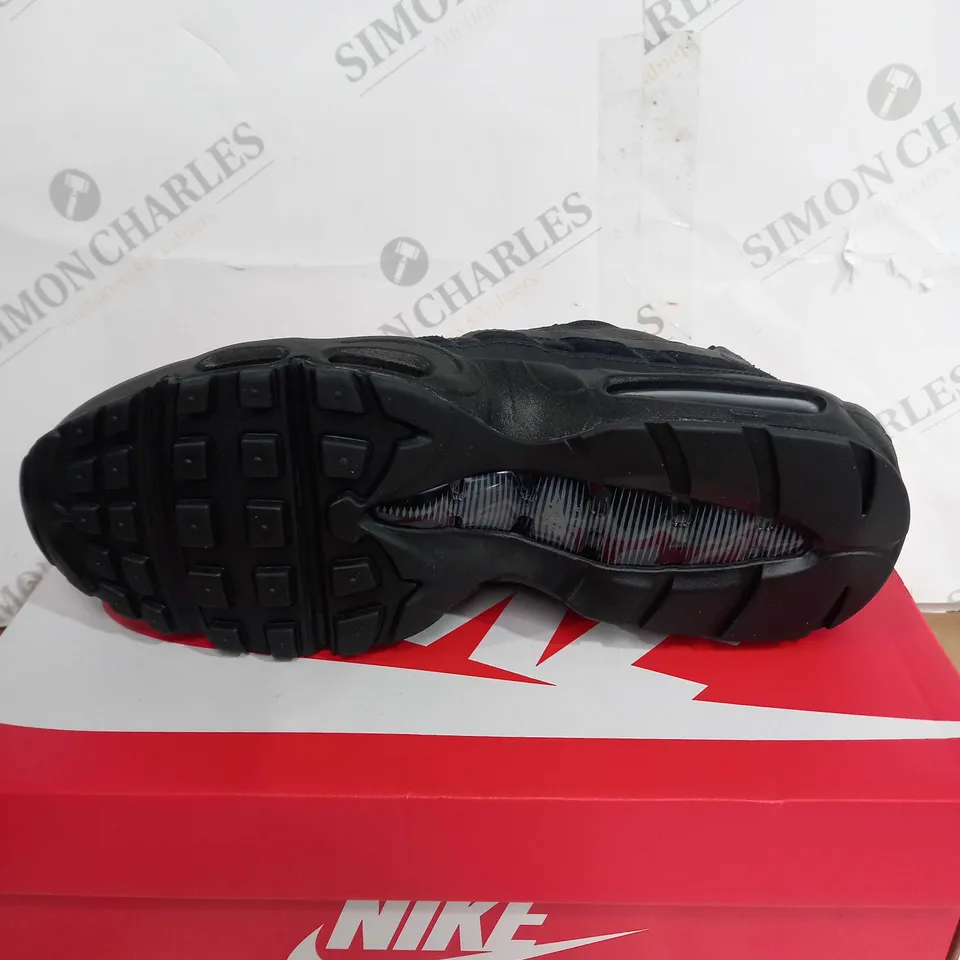 BOXED NIKE AIR MAX 95 ESSENTIAL TRAINERS, TRIPLE BLACK - SIZE 10