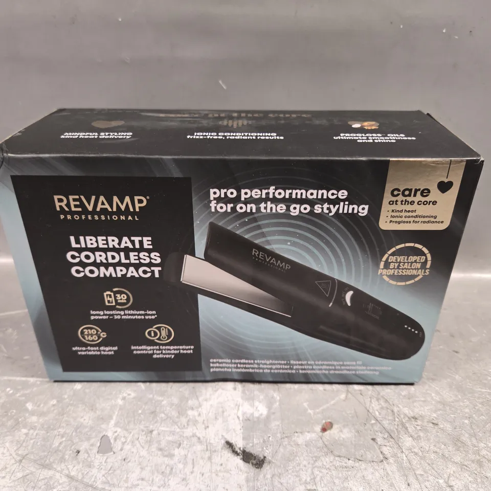 BOXED REVAMP LIBERATE CORDLESS CERAMIC COMPACT STRAIGHTENER ST-1700-EU2
